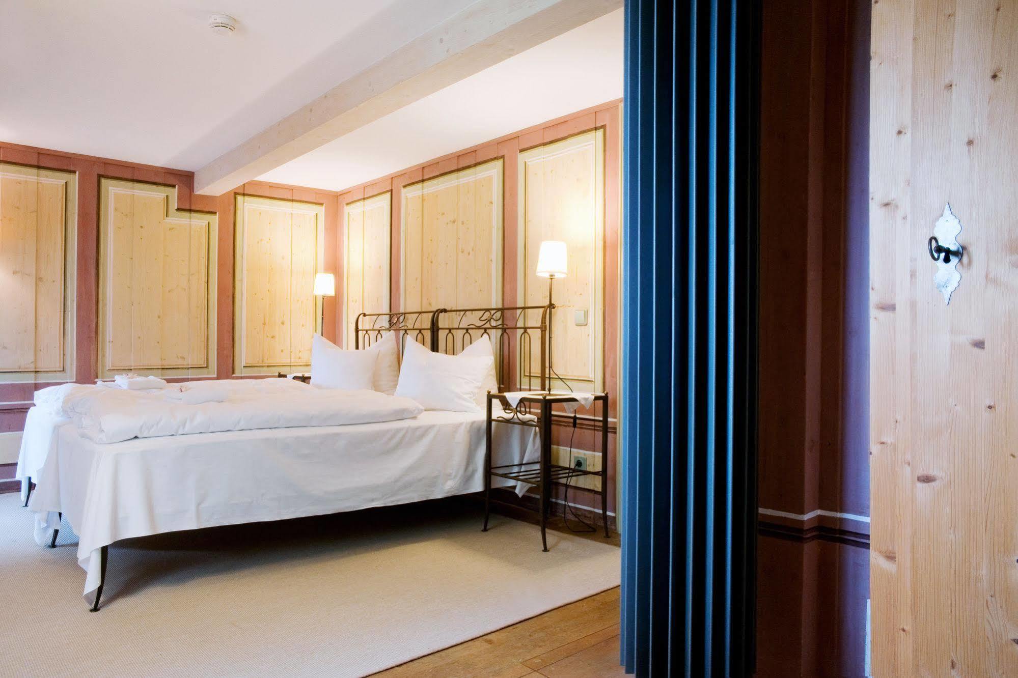 Hotel Villa Sorgenfrei & Restaurant Atelier Sanssouci Radebeul Extérieur photo